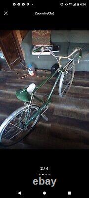 Vintage Schwinn Racer 3 Speed Bike