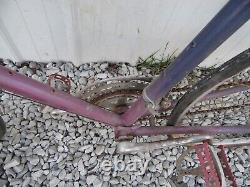 Vintage Schwinn Speedster Racing Mountain Bicycle bike purple
