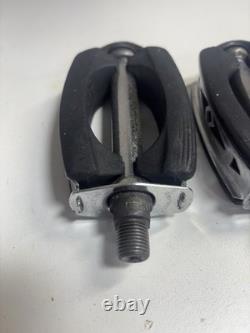 Vintage Schwinn Sting-Ray Krate Bicycle Pedals Rubber Block Chrome Pair