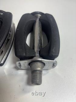 Vintage Schwinn Sting-Ray Krate Bicycle Pedals Rubber Block Chrome Pair