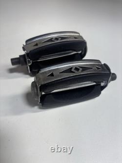Vintage Schwinn Sting-Ray Krate Bicycle Pedals Rubber Block Chrome Pair