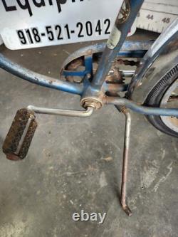 Vintage Schwinn Stingray Bicycle