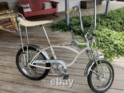 Vintage Schwinn Stingray Bicycles Assorted Colors Collection 6 Bikes