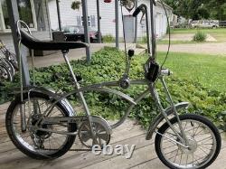 Vintage Schwinn Stingray Bicycles Assorted Colors Collection 6 Bikes