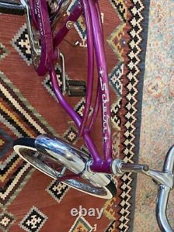 Vintage Schwinn Stingray DeLuxe 1966 Violet boys original paint bicycle