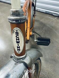 Vintage Schwinn Stingray Deluxe Bicycle