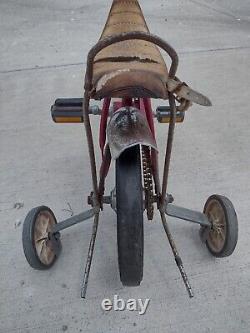 Vintage Schwinn Stingray Lil Tiger Banana Seat Bicycle with training Rat Rod