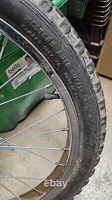 Vintage Schwinn Stingray S2 Rear Wheel Rusty Ray Wheel