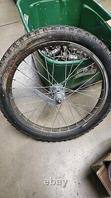 Vintage Schwinn Stingray S2 Rear Wheel Rusty Ray Wheel