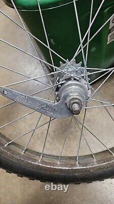 Vintage Schwinn Stingray S2 Rear Wheel Rusty Ray Wheel