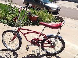 Vintage Schwinn Stingray boys bike