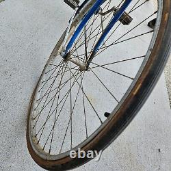 Vintage Schwinn Suburban Bicycle 10 Speed Cruiser Men's Blue 1970s