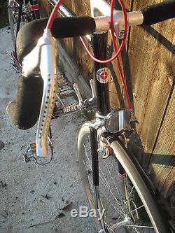 Vintage Schwinn Super LE Tour 12-Speed Road Bike all Original Black & Red Large