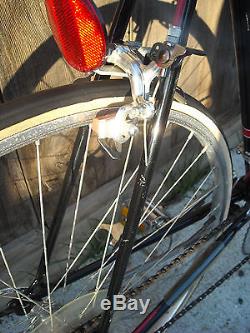 Vintage Schwinn Super LE Tour 12-Speed Road Bike all Original Black & Red Large