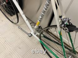 Vintage Schwinn Tempo Columbus Tubing/ Full Shimano 105/ Road Bike