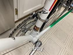 Vintage Schwinn Tempo Columbus Tubing/ Full Shimano 105/ Road Bike