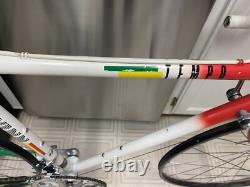 Vintage Schwinn Tempo Columbus Tubing/ Full Shimano 105/ Road Bike