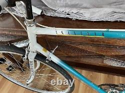 Vintage Schwinn Traveler Touring Bike 58cm 12 Speed 27 Shimano