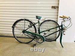 Vintage Schwinn Traveler bicycle 3speed, Good condition, Totally Original