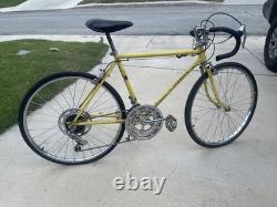 Vintage Schwinn Varsity 24 Small Frame Road Bike Yellow 10-Speed Early 1970s