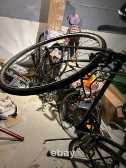 Vintage Schwinn Varsity Bicycle 1970's 27 Wheels Green excellent 20 in frame