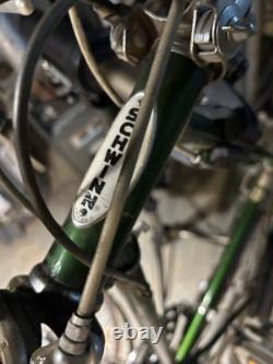 Vintage Schwinn Varsity Bicycle 1970's 27 Wheels Green excellent 20 in frame