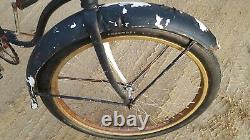 Vintage Skip Tooth Schwinn Admiral Full Size Adult Cruiser Bicycle New Departure