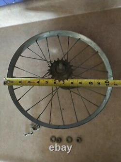 Vintage Stingray Schwinn Bendix 70-J Bike Parts Rear Wheel