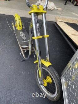 Vintage Yellow Schwinn Stingray Scooter COMPLETE Chopper Tires Decals Forks