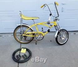 Vintage early 1973 Schwinn Stingray Lemon Peeler Bicycle