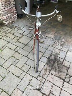 Vintage schwinn bike 1976 3 speed with all the bells and whistles. Its a rare 1