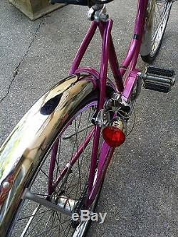 Vtg 60s Ladies Schwinn Hollywood Beach Cruiser Bicycle Survivor Magenta 100% Org