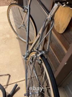 Vtg Schwinn Chrome Paramount in Excellent original condition Campagnolo Group