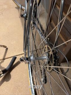 Vtg Schwinn Chrome Paramount in Excellent original condition Campagnolo Group